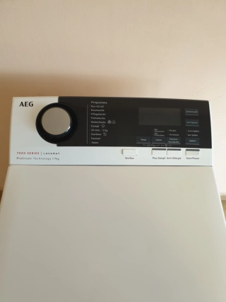 Пералня с горно зареждане AEG L7TB37STL, 7 кг/1300 об./мин.
