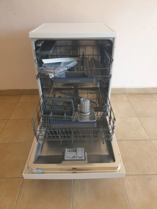 Свободностояща съдомиялна SIEMENS iQ300 SN23EW15BE, 13 комплекта