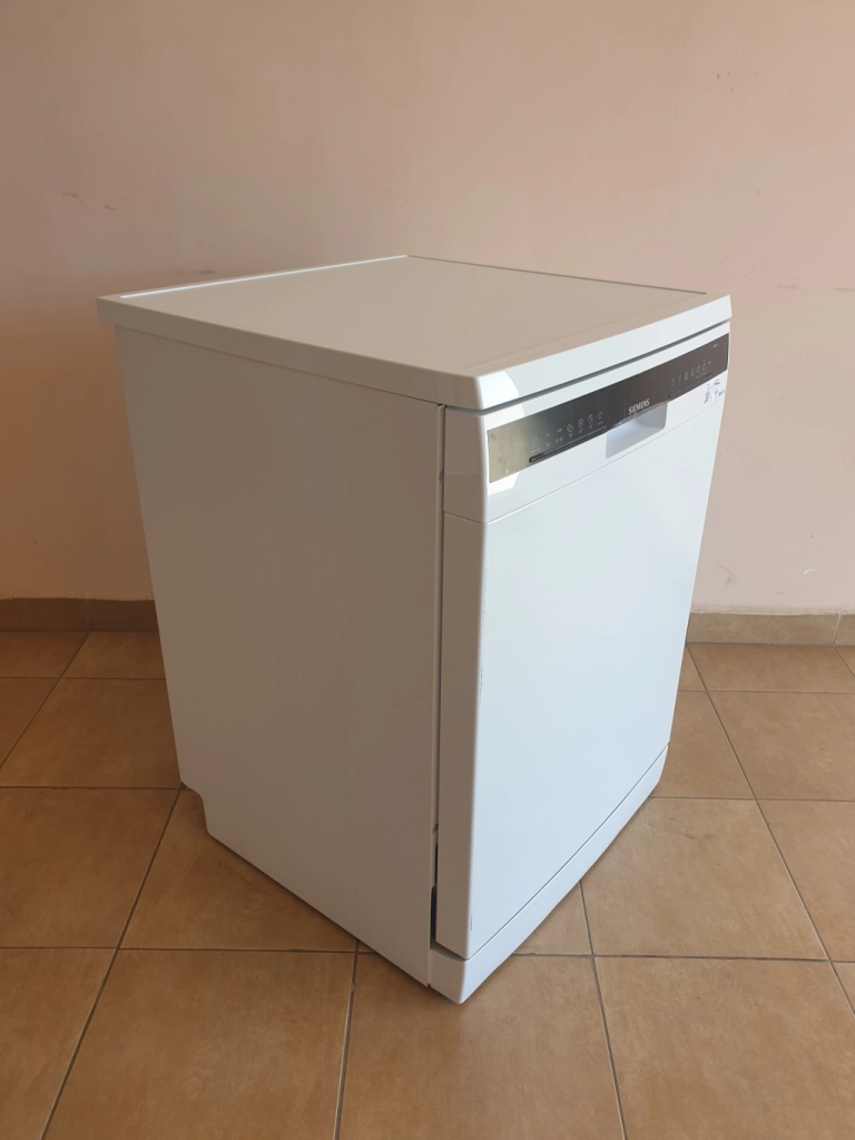 Свободностояща съдомиялна SIEMENS iQ300 SN23EW15BE, 13 комплекта